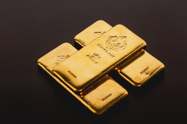 ２）中国のドラゴンファミリー（長老たち）が保有し続けてきた金（GOLD）