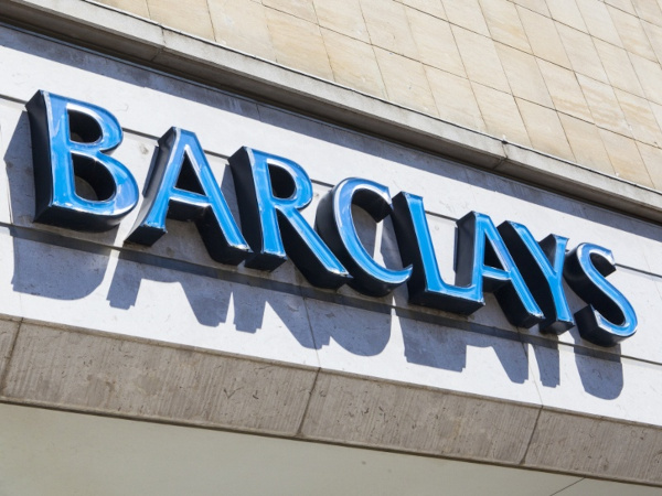 英国「バークレイズ銀行」が更なる支店閉鎖を発表！？