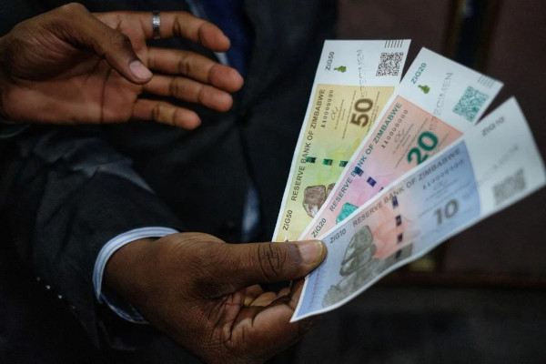 ジンバブエが新しい金に裏打ちされたジンバブエゴールド(ZiG)通貨への移行を開始。昨日（現地時間4月30日）一般市場へ流通