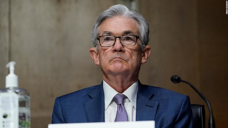 O presidente do Fed, Powell, enfrenta riscos legais.